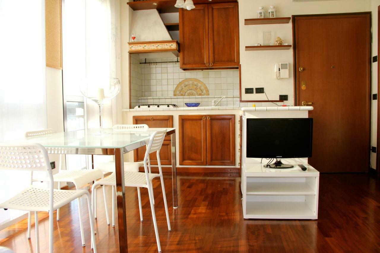 Ferienwohnung Studio Downtown Fantastic Area Mailand Exterior foto