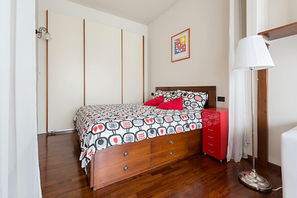 Ferienwohnung Studio Downtown Fantastic Area Mailand Exterior foto